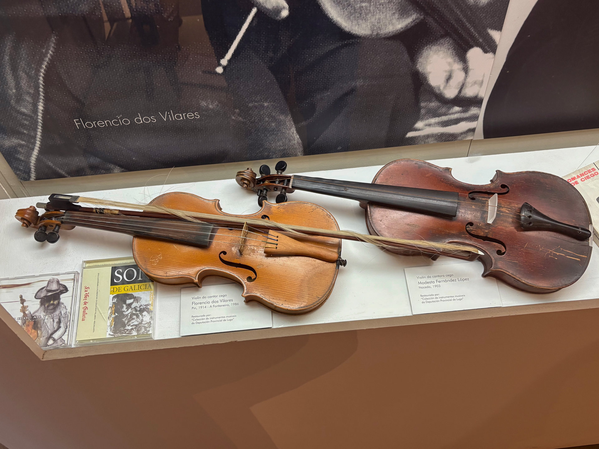 Violíns de Modesta, a cega de Noceda e e de Florencio, o cego dos Vilares