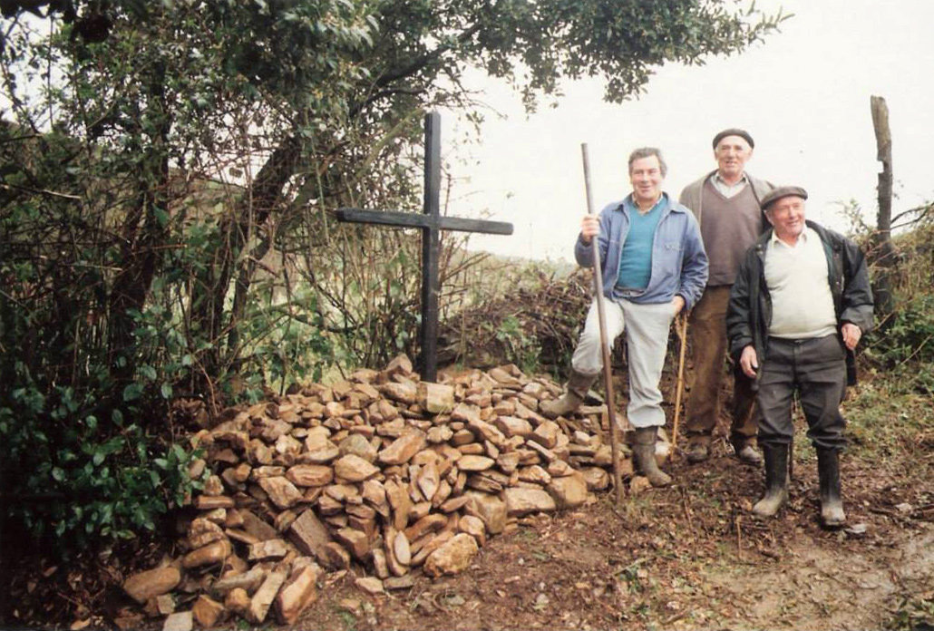 Marcando o Camiño Primitivo